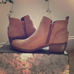 Guess booties with side zipper